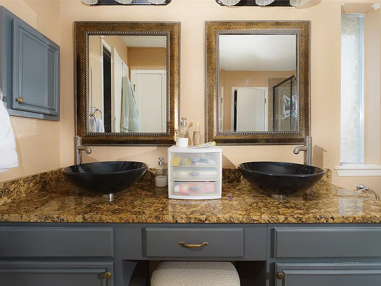 6700 Carisbrooke Ln — Photo 14