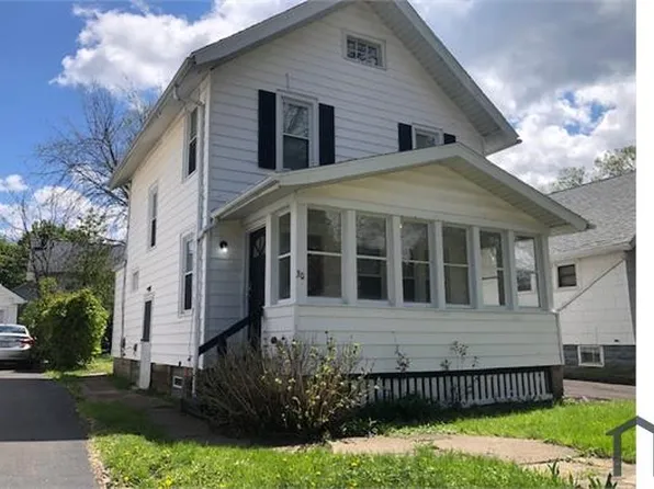 30 Lawndale Ter, Rochester, NY 14609