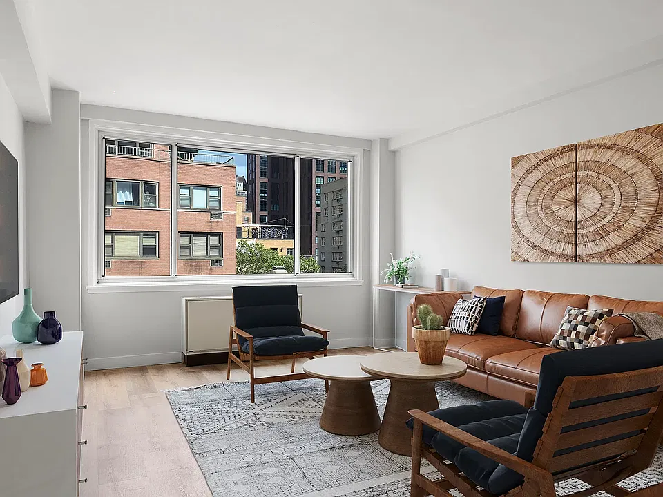 340 E 51st St #10-G