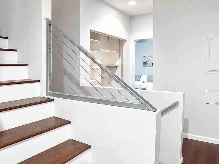 L2 - Upstairs Landing