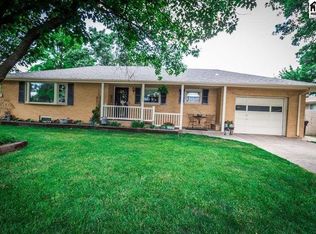 315 S Walnut St, Inman, KS 67546