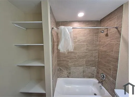 4018 Sunrise Cove Dr — Photo 19