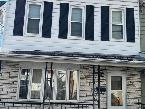 46 S Saint Peter St, Schuylkill Haven, PA 17972