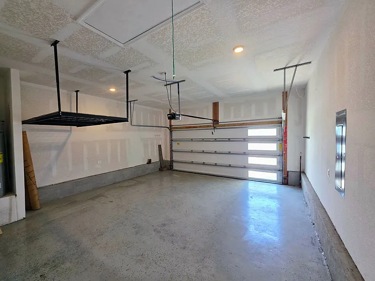 7757 Burnside Loop — Photo 34