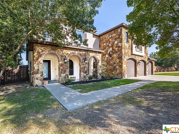 3rd image of 3009 Fieldwood Dr