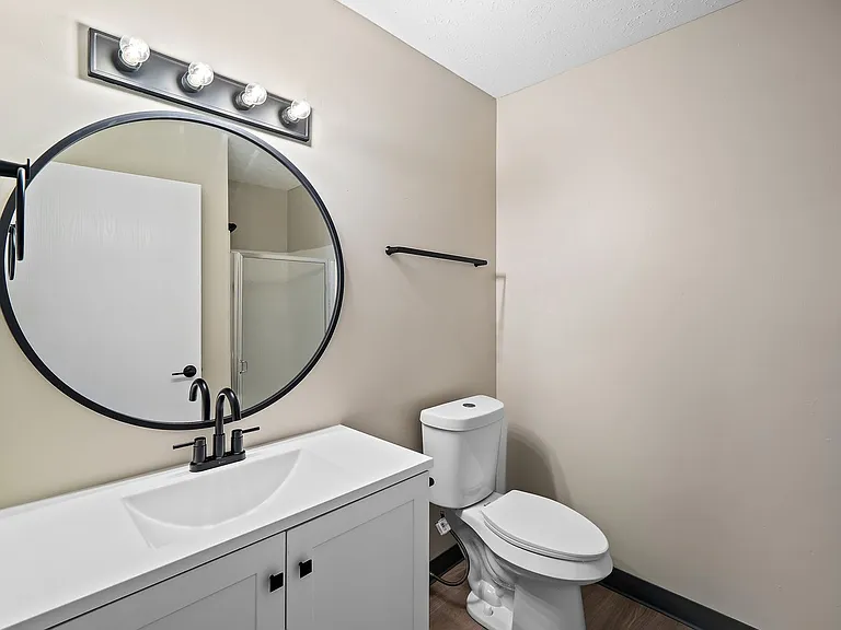 Cherry Tree Village Apartments — Photo 106