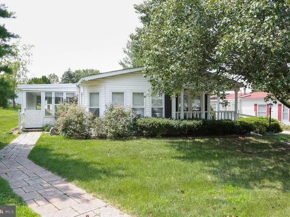 23 Chestnut Ct E, Harleysville, PA 19438