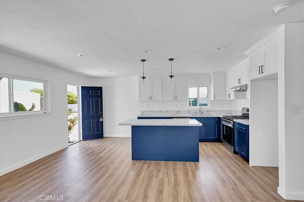 4 bed, 1480 sqft, $5,000 — Photo 2