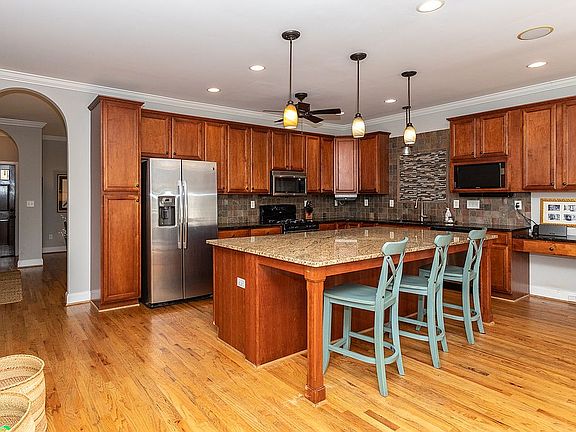 Kitchen with huge island