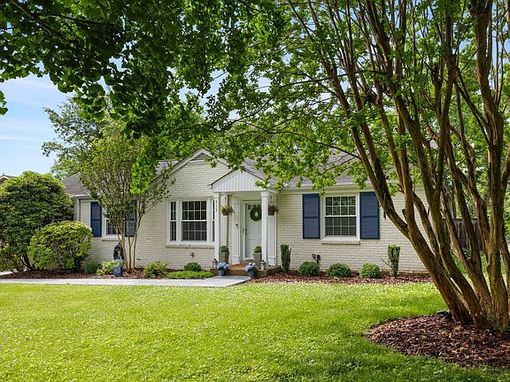 3rd image of 515 Landon Dr