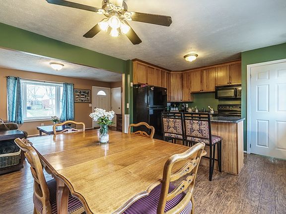 5th image of 31 Plymouth Ln