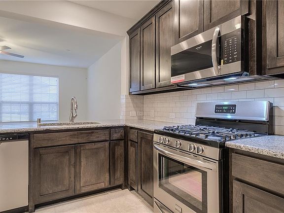 5th image of 3708 Lantern Ln