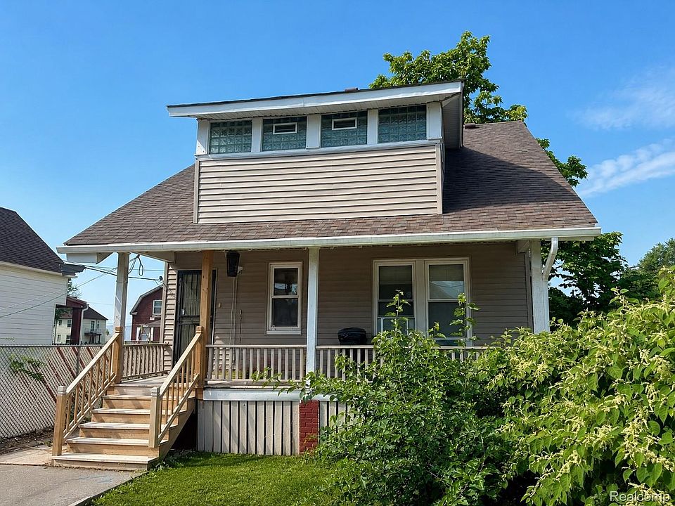1st image of 6056 Maxwell St