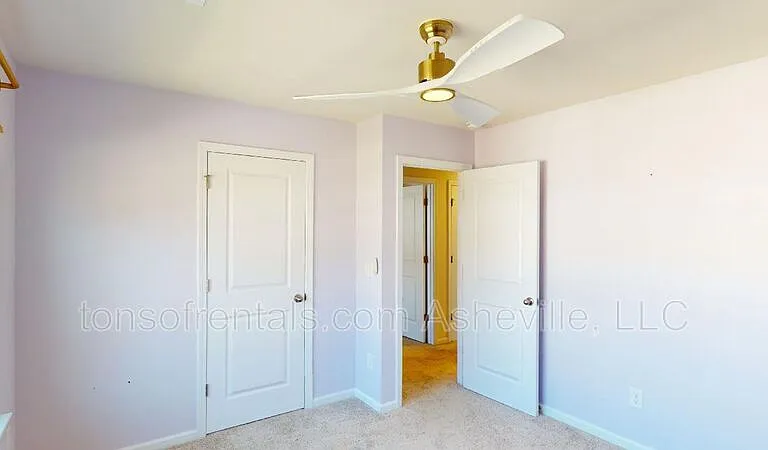 354 Tavernier Ln — Photo 26