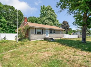 5 Silverbirch Rd, Billerica, MA 01821