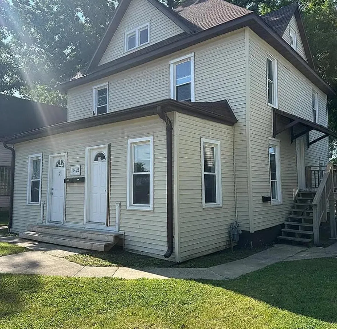 2 bed, 900 sqft, $900 — Photo 3