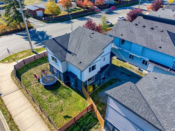 400 10th St, Nanaimo, BC V9R 6Z5