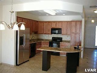 4th image of 4020 Pine Hurst Dr