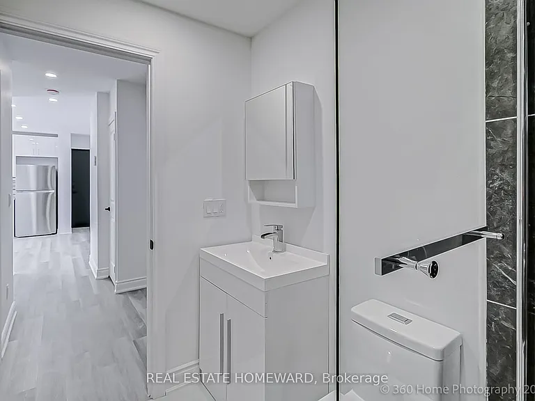 419 Woodbine Ave #10 — Photo 9