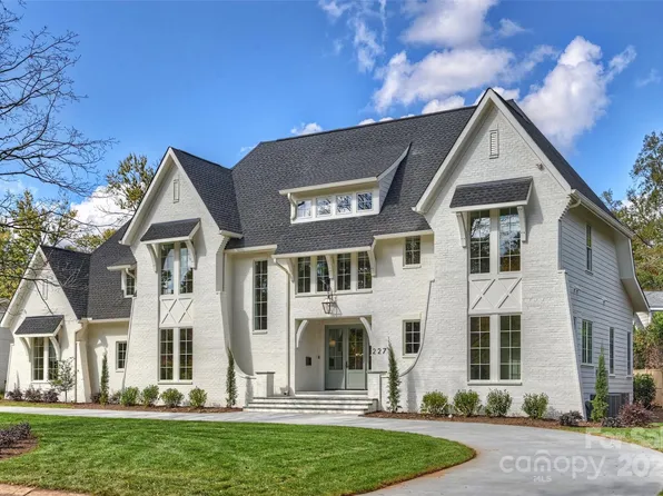 227 Hodgson Rd, Charlotte, NC 28211