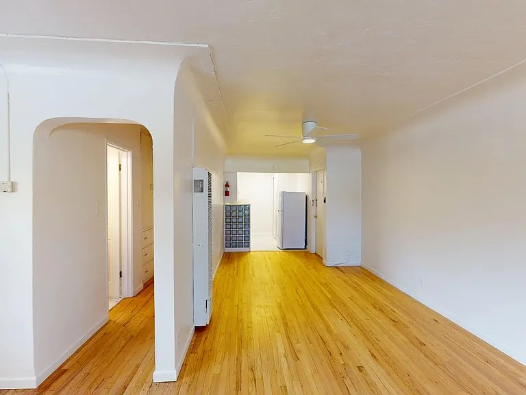 Classic Abq One Bedroom Apartment Just 4 Blocks to UNM — Photo 35