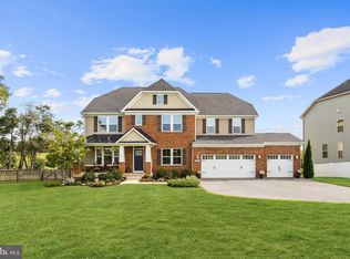 18305 Chelsea Knolls Dr, Mount Airy, MD 21771