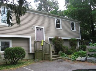 32 Town Brook Rd, West Yarmouth, MA 02673