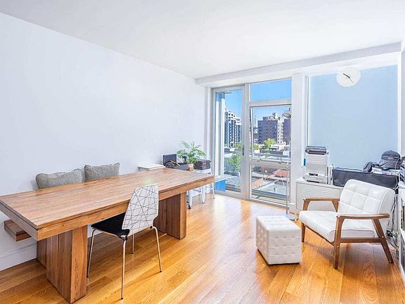 3rd image of 2124 30th Ave APT 6B