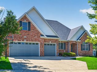 94 Scotscraig Dr, Valparaiso, IN 46385