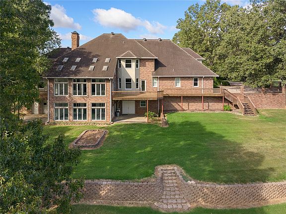 2nd image of 2734 Wolf Springs Rd