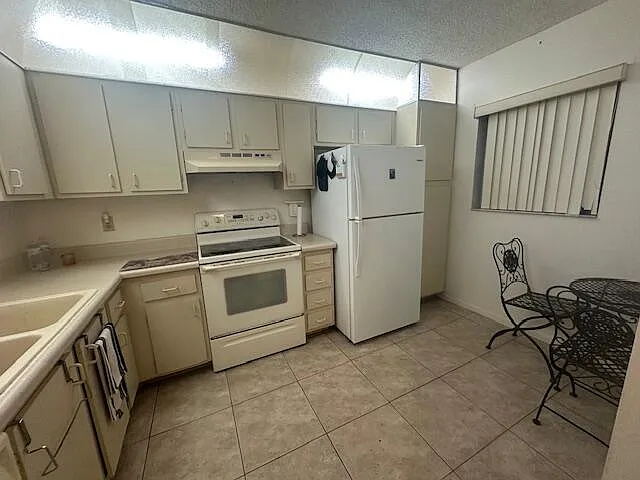 2975 SW 22nd Ave #2020 — Photo 12