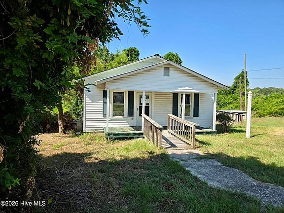 2nd image of 924 Old Lilesville Road