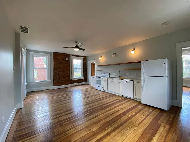 1400 Chase Ave #2 — Photo 13