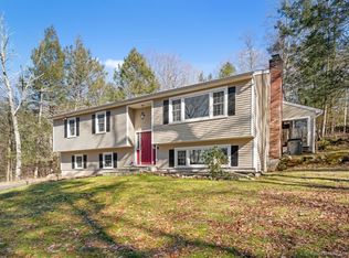 78 Hanover Rd, Newtown, CT 06470