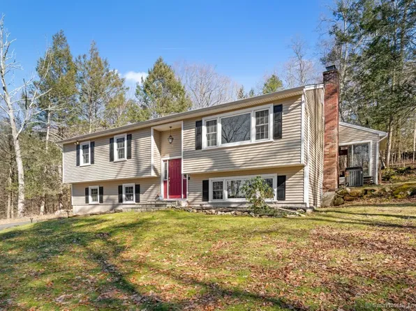 78 Hanover Road, Newtown, CT 06470