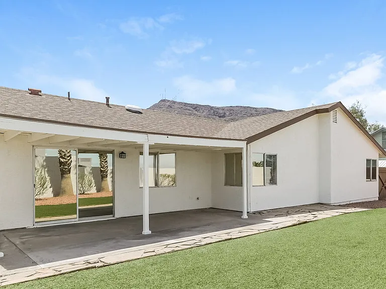 364 Toyabe St — Photo 19