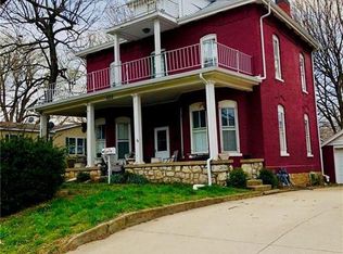 1222 N Main St, Independence, MO 64050