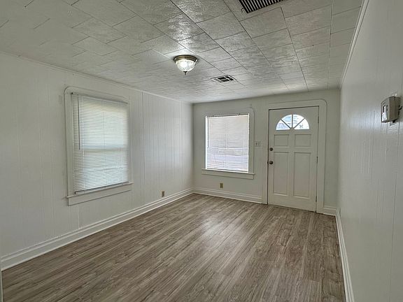 3rd image of 648 Avenue H