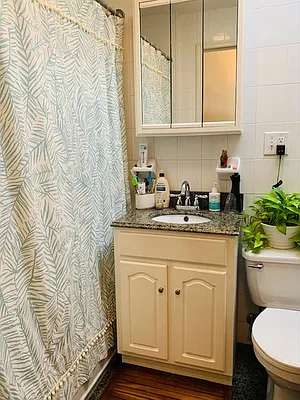 Rented by Twyford Real Estate | media 7