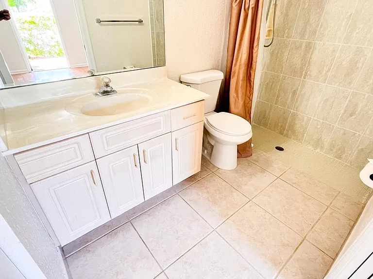 1440 Hawthorne Pl — Photo 10