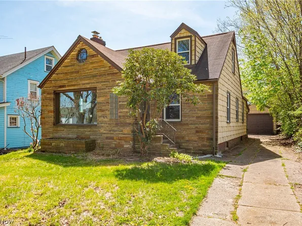 1330 22nd St NE, Canton, OH 44714