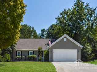160 Oak View Dr, Covington, GA 30016