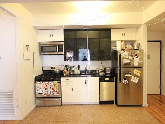 5th image of 202 Meserole St APT 4