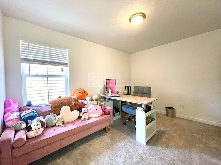 8975 Larose Ct — Photo 14