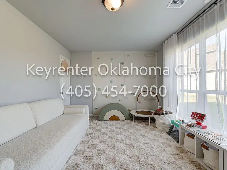 4200 NW 156th Ter — Photo 33