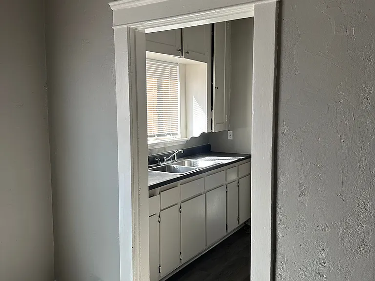 2515 K St #5 — Photo 5
