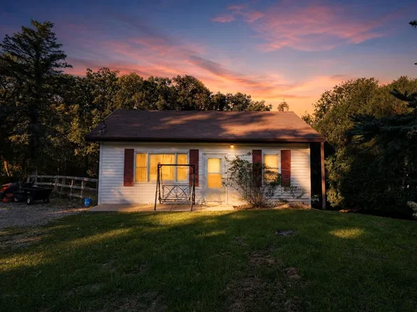 6414 W Hillside Rd APT B, Crystal Lake, IL 60012