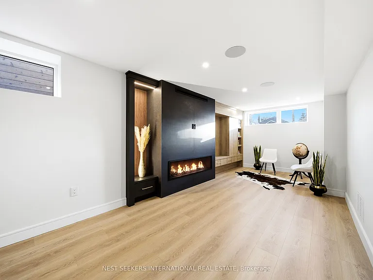 27 Inverleigh Dr — Photo 37