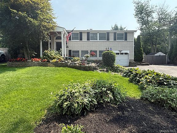 4th image of 14 Fairway Drive