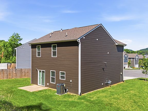 5th image of 2900 Bogart Ln